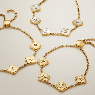 Bracelet personnalisé avec nom Clover (or)