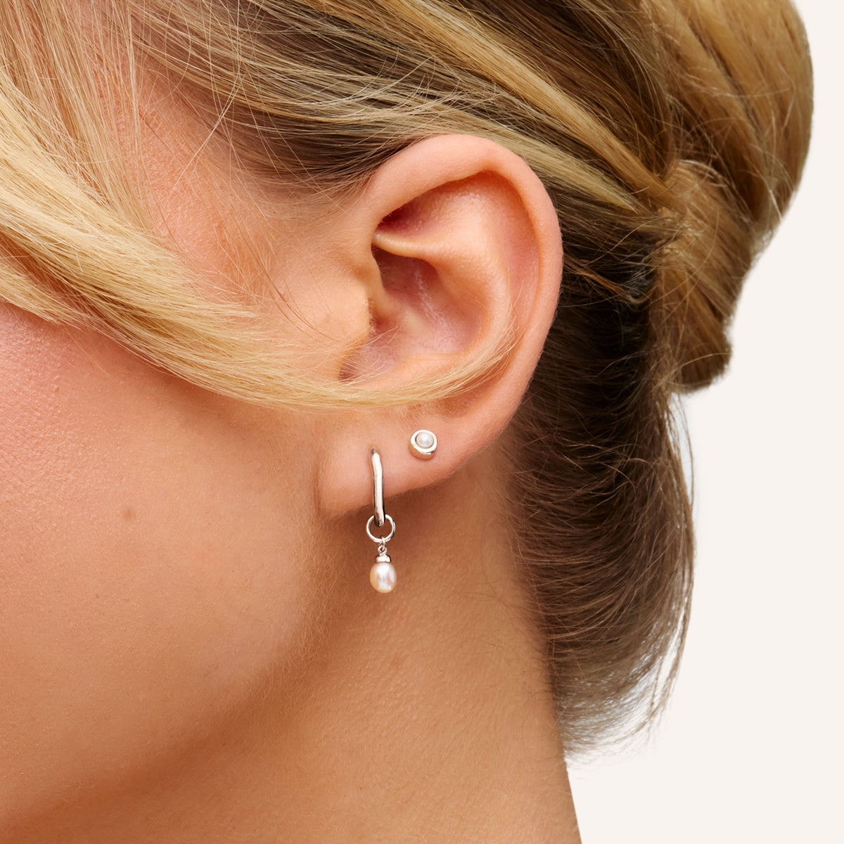 Fine Organic Pearl Stud Earring (Silver)