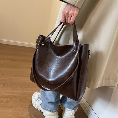 Nura | Elegante Ledertasche mit zwei Riemen