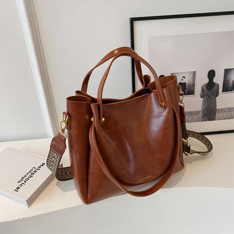 Nura | Elegante Ledertasche mit zwei Riemen