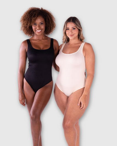 Gerippter Body mit quadratischem Ausschnitt
